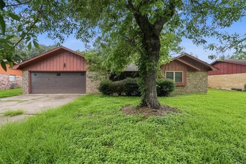 2901 Del Monte Ave, Bay City, TX, 77414-2731 | Card Image