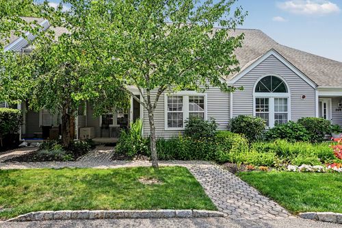 210-210 Sandpiper Ct, Yorktown Heights, NY, 10598-1968 | Card Image