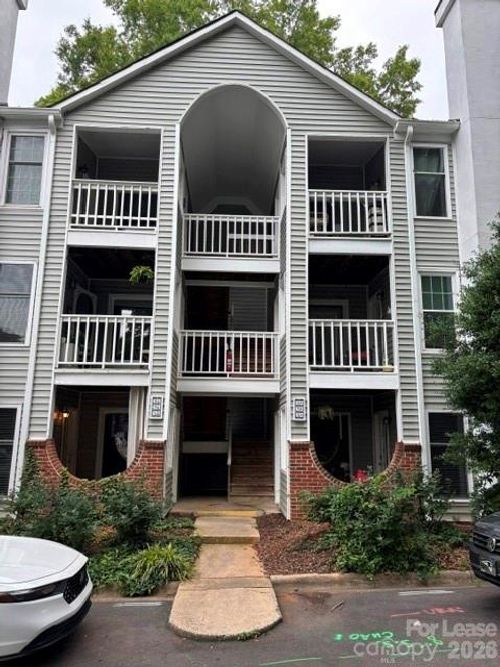 430 Queens Rd, Charlotte, NC, 28207-1453 | Card Image