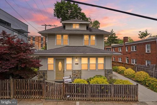 2206 S Grant St, ARLINGTON, VA, 22202-5711 | Card Image