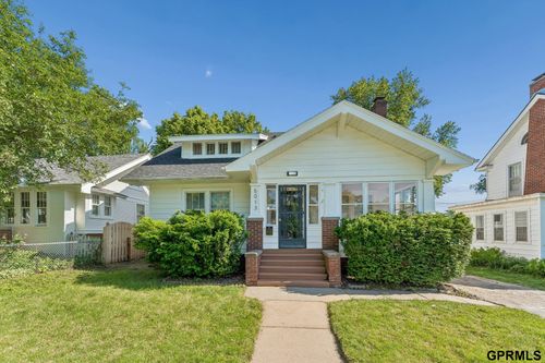 5013 Nicholas Street, Omaha, NE, 68132-0000 | Card Image
