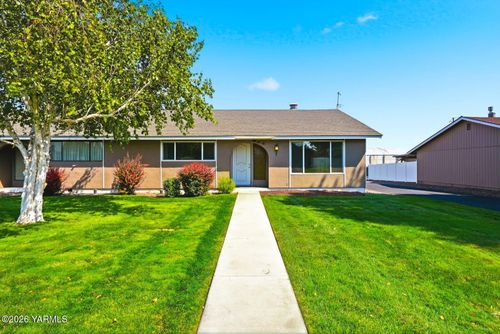 611 S 53rd Ave, Yakima, WA, 98908-3626 | Card Image