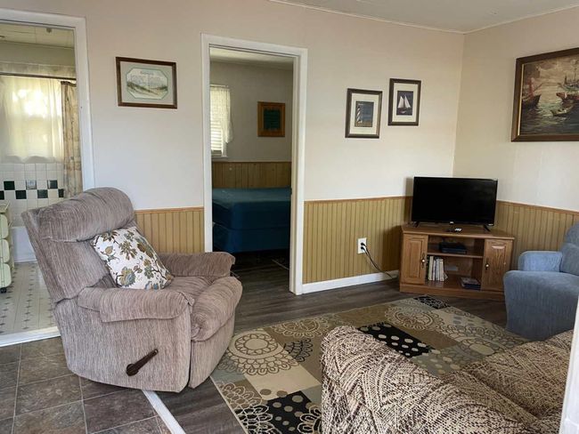 36 Winterhaven #3 living.jpg | Image 36