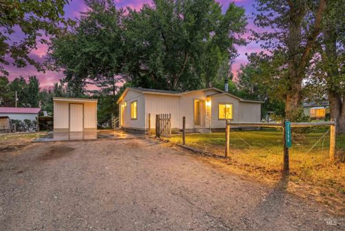 31994 Hyde St, Bruneau, ID, 83604 | Card Image