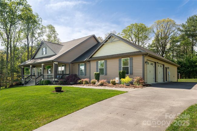 70 King Heights Dr, House other with 4 bedrooms, 4 bathrooms and null parking in Fletcher NC | Image 4