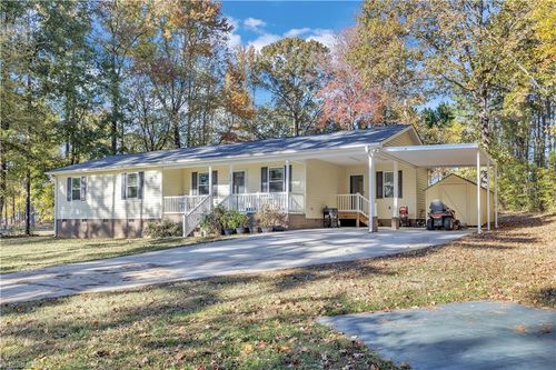 250 Lariat Cir, Salisbury, NC, 28144-0803 | Card Image