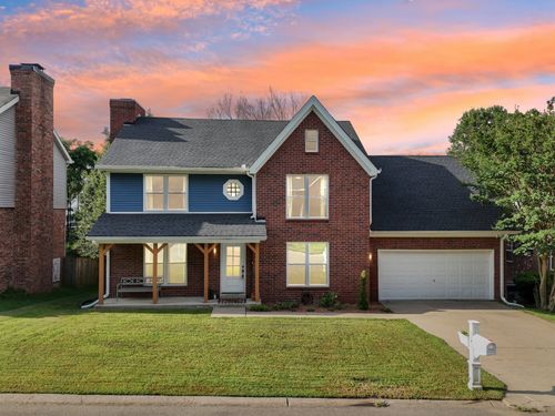 121 La View Rd, Hendersonville, TN, 37075-5665 | Card Image