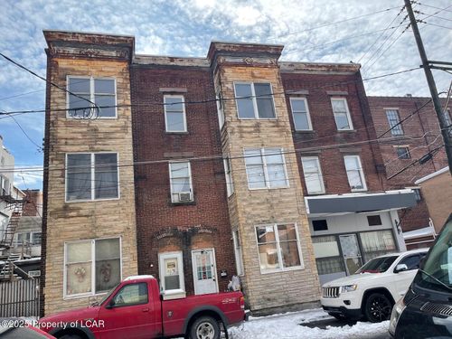 24-22-24 W Lloyd St, Shenandoah, PA, 17976-1645 | Card Image