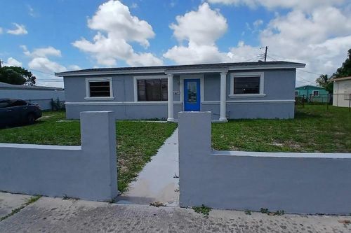 3271 Nw 207th Street, Other Florida, FL, 33056 | Card Image