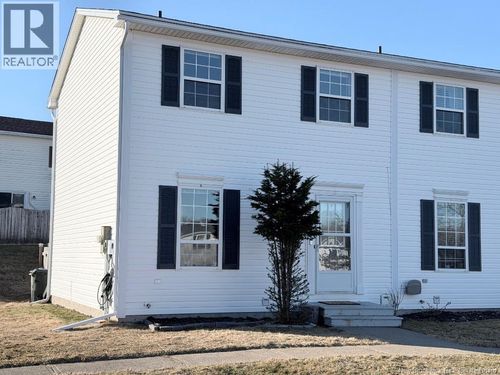 19 Meadowland Terr, Saint John, NB, E2M5S4 | Card Image