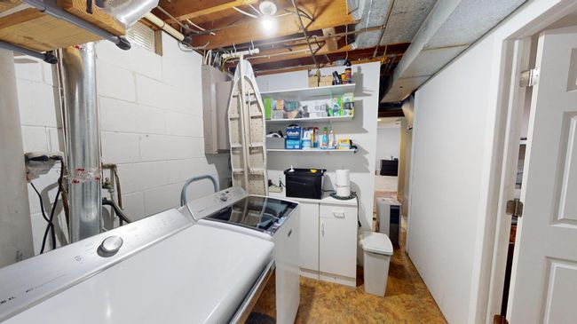 Laundry Room | Image 37