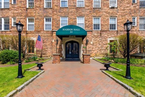 2a-25 Parkview Ave, Yonkers, NY, 10708-2915 | Card Image