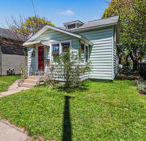 356 1st St, Manistee, MI, 49660-1737 | Card Image