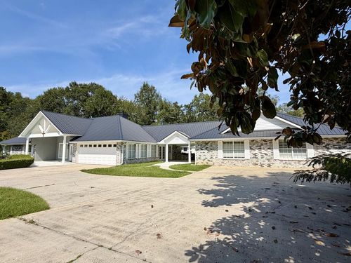 39 Oak Allee Dr, Picayune, MS, 39466-7430 | Card Image