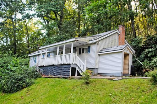256 Prosser Hollow Rd, Johnstown, PA, 15906-4106 | Card Image