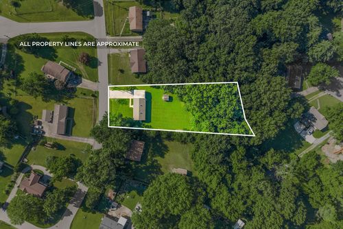 504 Overton Dr, Clarksville, TN, 37042-3798 | Card Image