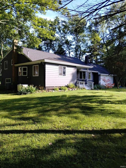 11202 W 400 N Road, Michigan City, IN, 46360 | Card Image