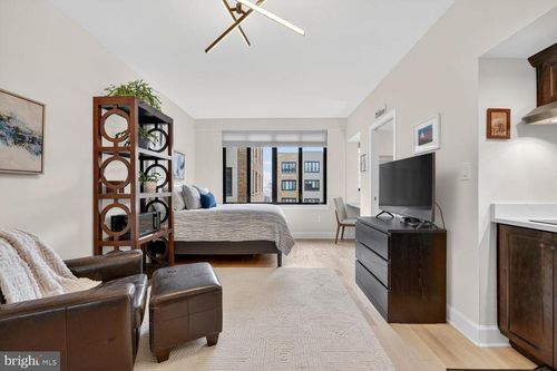 apt-710-1701 16th St Nw, WASHINGTON, DC, 20009-3125 | Card Image