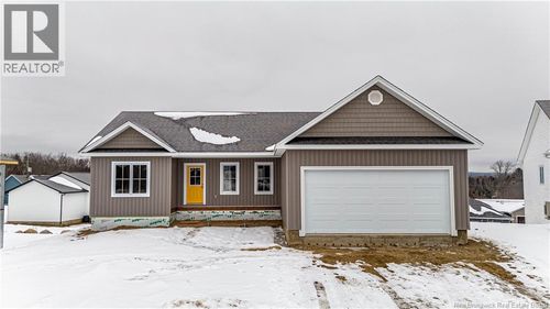 13 Geyssen Crt, Fredericton, NB, E3G0K8 | Card Image