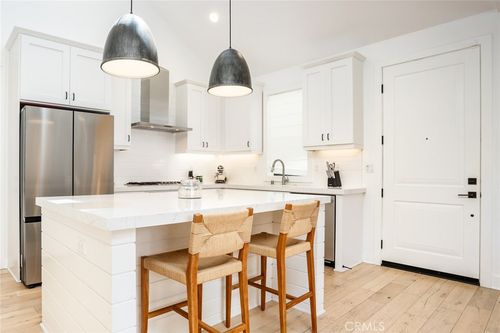 2077 Tablelands Way, Costa Mesa, CA, 92627 | Card Image
