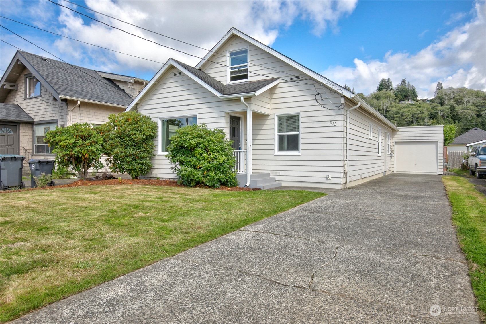 Karr Ave, Hoquiam, WA 98550