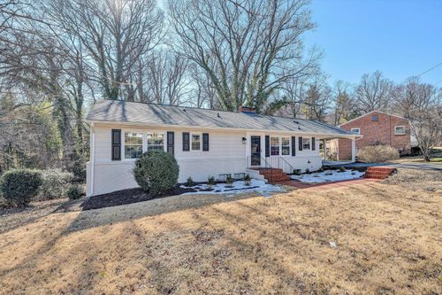 2031 Bridle Ln, Roanoke, VA, 24018-2221 | Card Image