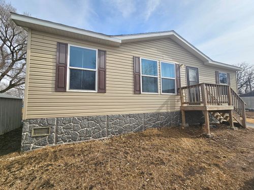 11028 422nd Ave, Britton, SD, 57430-5608 | Card Image