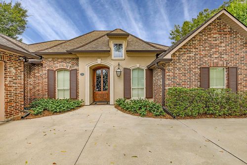 121 Gentle Oak Blvd, Schriever, LA, 70395-3280 | Card Image