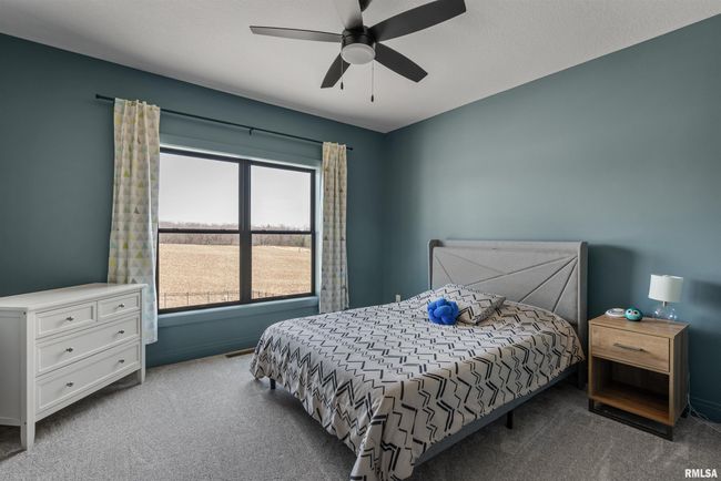 24024 185 Th St, House other with 4 bedrooms, 4 bathrooms and null parking in Bettendorf IA | Image 30