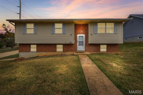 500 Adams St, Park Hills, MO, 63601-2208 | Card Image