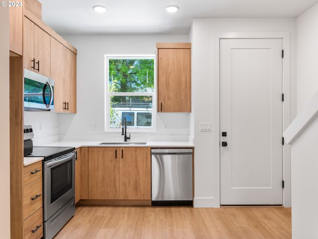 6611 N Fessenden St, Home with 0 bedrooms, 0 bathrooms and null parking in Portland OR | Image 5