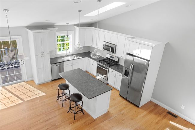 5 - 5 Thelma Ln, Condo with 2 bedrooms, 3 bathrooms and 4 parking in Middletown RI | Image 21