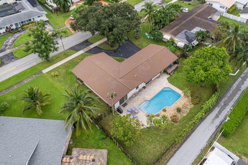720 N Crescent Drive, Hollywood, FL, 33021 | Card Image