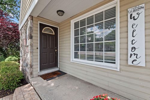 1828 12 Mile Rd, Royal Oak, MI, 48073-3905 | Card Image
