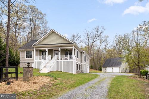 328 Multnomah Ln, HARPERS FERRY, WV, 25425-6994 | Card Image