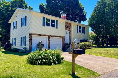 4451 W 28th St, Erie, PA, 16506-1454 | Card Image