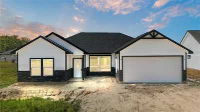 44 Meadow Lake Drive, House other with 3 bedrooms, 3 bathrooms and null parking in Trinity TX | Image 1