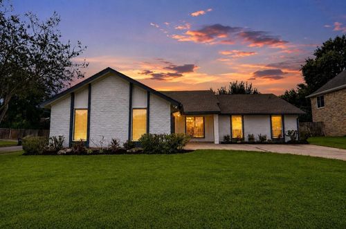 2903 Pepper Wood Dr, Sugar Land, TX, 77479-1209 | Card Image