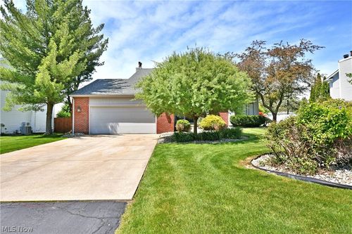 2031 Quail, Cortland, OH, 44410 | Card Image