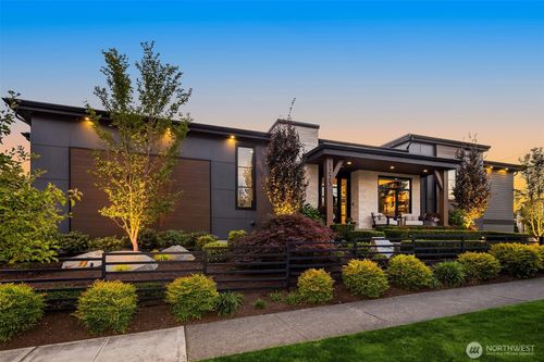 1223 2nd St, Kirkland, WA, 98033-5572 | Card Image