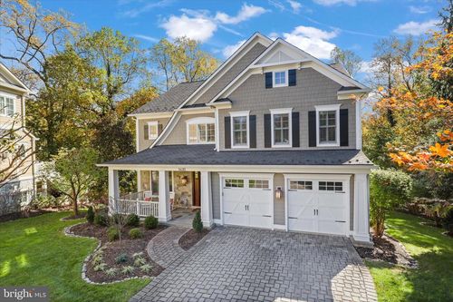 3601 27th St N, ARLINGTON, VA, 22207-5017 | Card Image