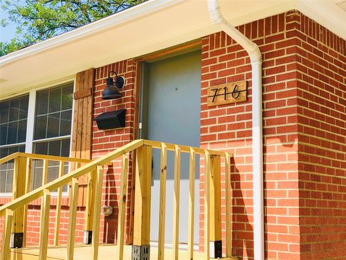 716 Kessler Blvd, Sherman, TX, 75092-5658 | Card Image