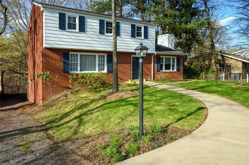 134 Pilgrim Dr, Sewickley, PA, 15143-8709 | Card Image