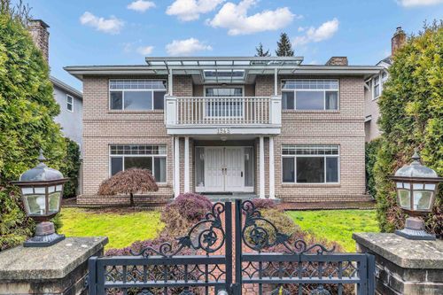 1945 W 44th Ave, Vancouver, BC, V6M2E8 | Card Image