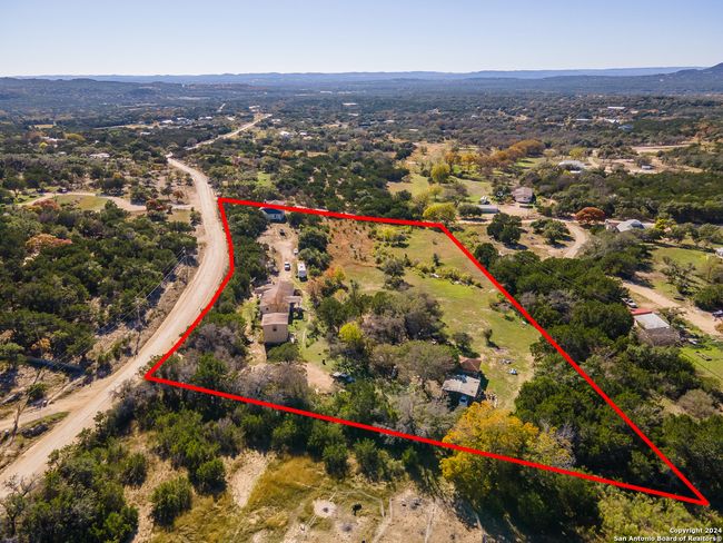 989 Oil Wl, Home with 3 bedrooms, 2 bathrooms and null parking in Pipe Creek TX | Image 88