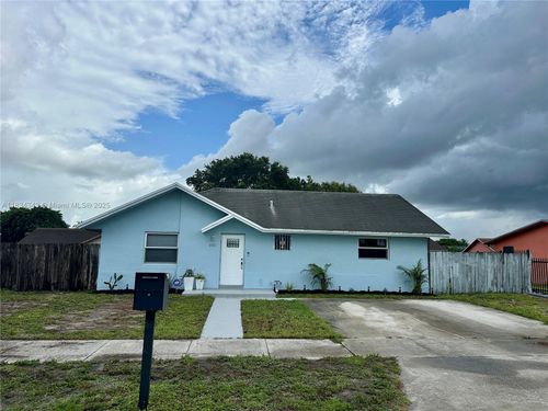 3521 Nw 193rd St, Miami Gardens, FL, 33056-2223 | Card Image