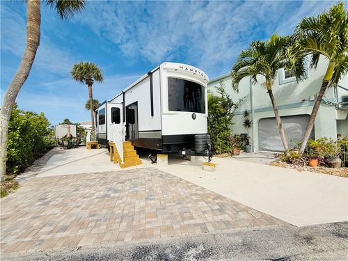 393-10725 Ocean Dr, Jensen Beach, FL, 34957 | Card Image