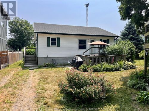 1520 Kerr Ave, Erieau, ON, N0P1A0 | Card Image