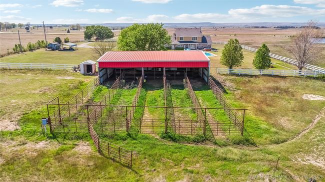 28002 Us 75 Hwy, House other with 4 bedrooms, 4 bathrooms and null parking in Ochelata OK | Image 48
