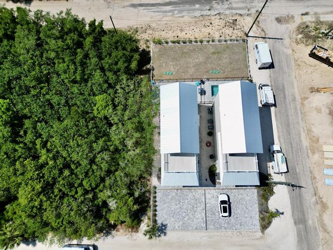 204 W Pine Ave, House other with 3 bedrooms, 4 bathrooms and 2 parking in Saint George Island FL | Image 18